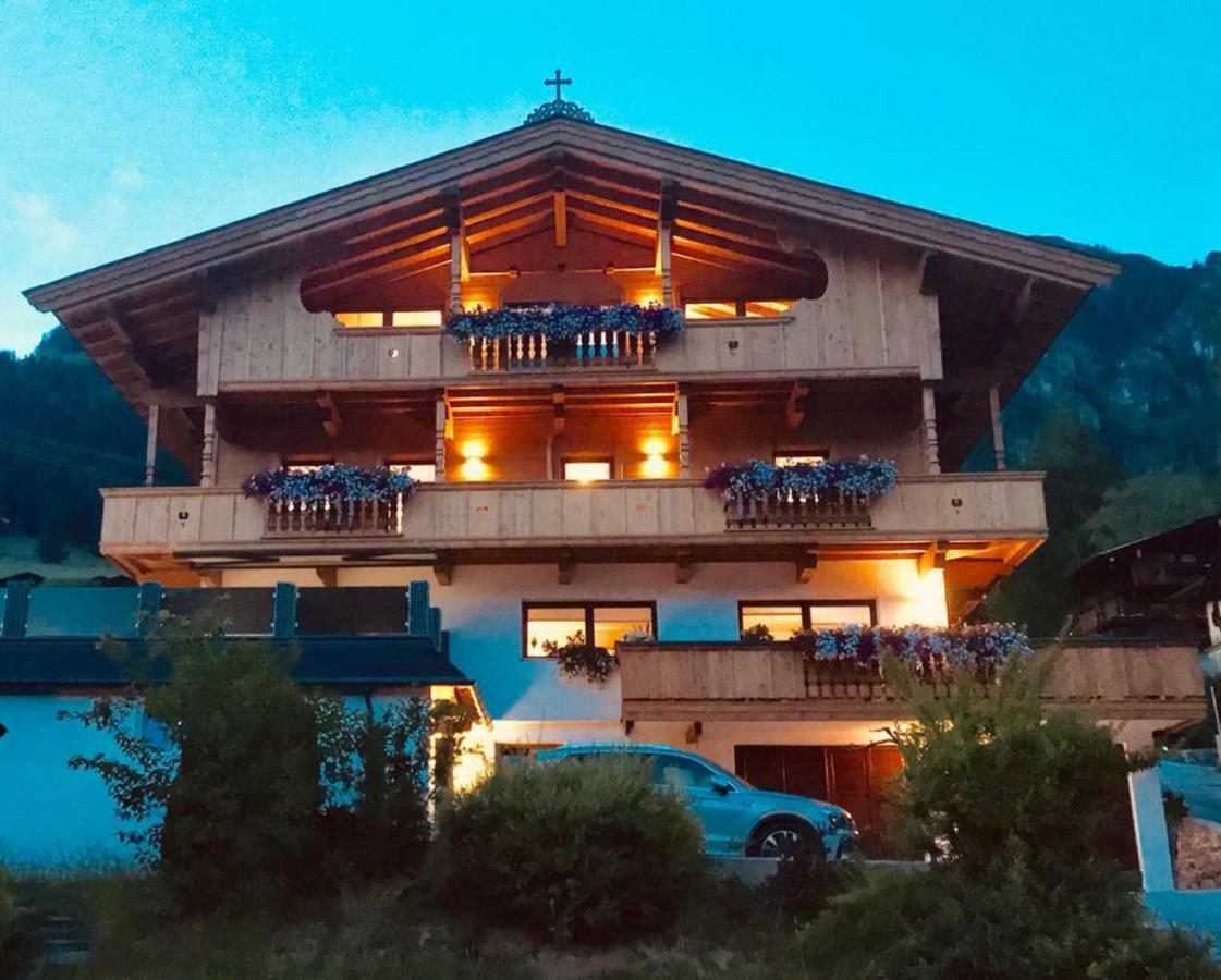 Апартаменты Haus Raimund " Klein Aber Fein " Альпбах Экстерьер фото